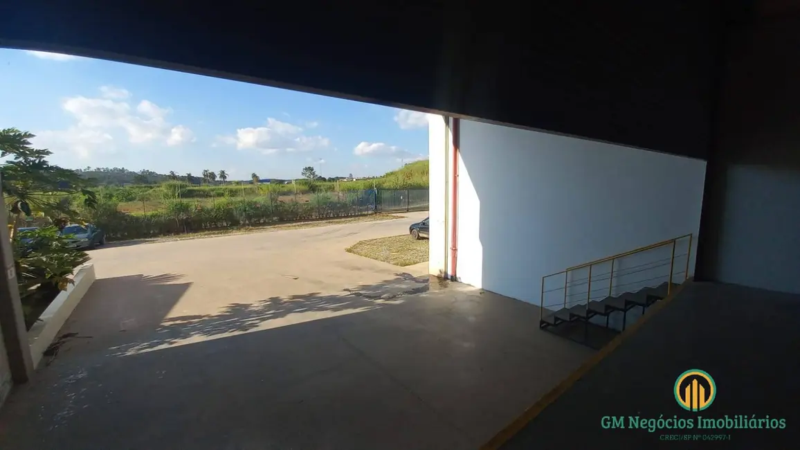 Foto 7 de Armazém / Galpão para alugar, 1561m2 em Chácara Remanso (Caucaia do Alto), Cotia - SP