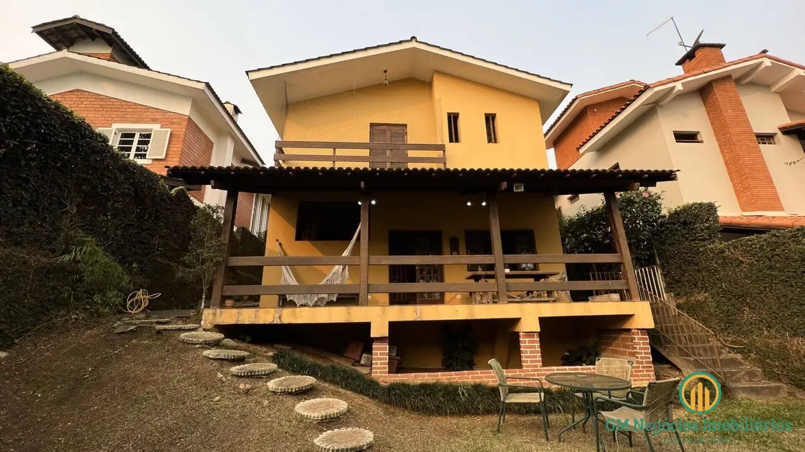 Foto 2 de Casa de Condomínio com 3 quartos para alugar, 324m2 em Granja Viana, Cotia - SP