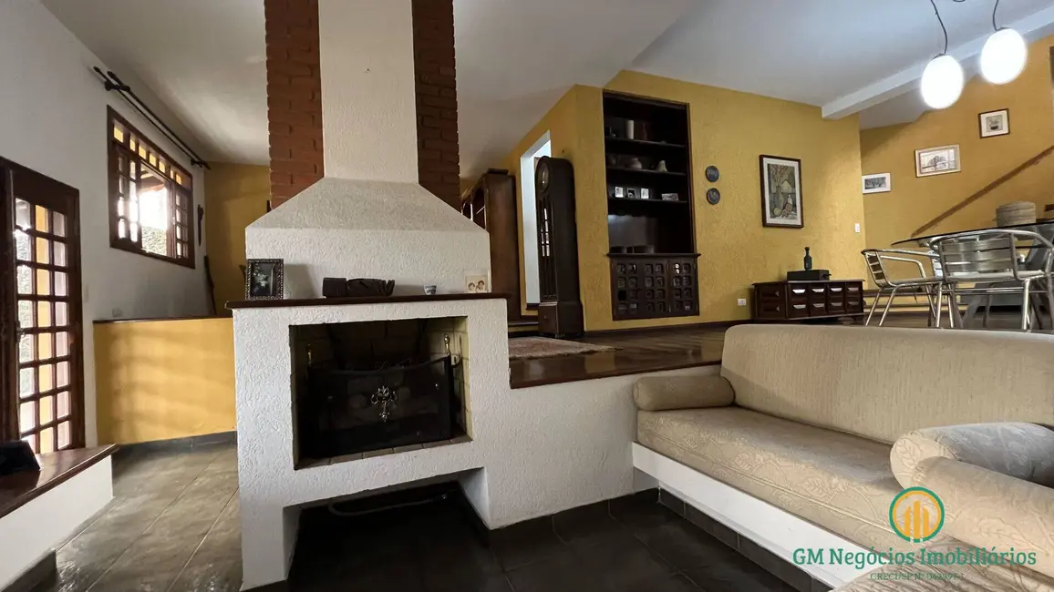 Foto 6 de Casa de Condomínio com 3 quartos para alugar, 324m2 em Granja Viana, Cotia - SP