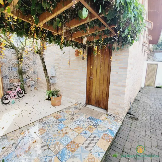 Foto 1 de Casa de Condomínio com 3 quartos à venda, 170m2 em Chácara dos Junqueiras, Carapicuiba - SP