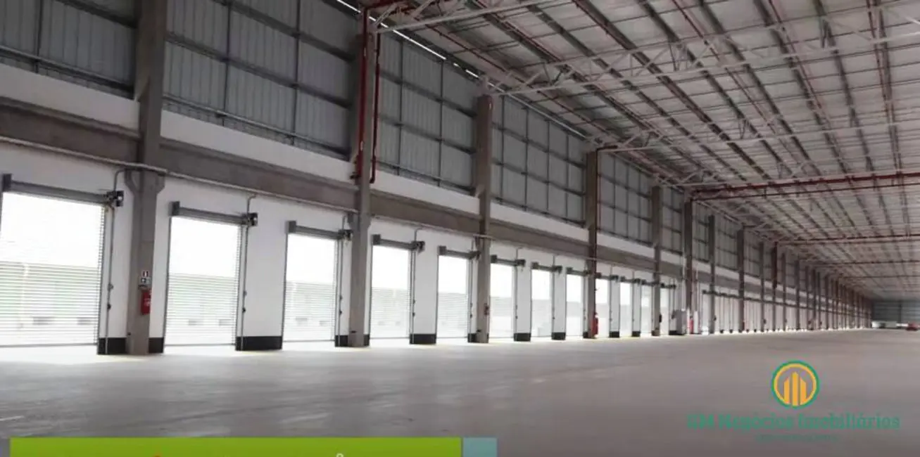 Foto 3 de Armazém / Galpão para alugar, 5860m2 em Portão, Aruja - SP
