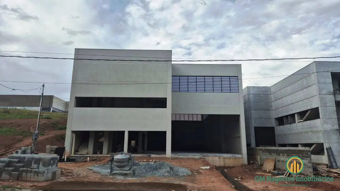 Foto 2 de Armazém / Galpão para alugar, 773m2 em Parque dos Monteiros I, Santana De Parnaiba - SP