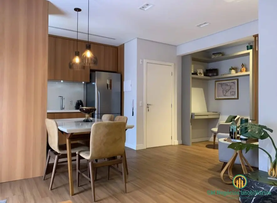 Foto 2 de Apartamento com 2 quartos à venda, 74m2 em Granja Viana, Cotia - SP