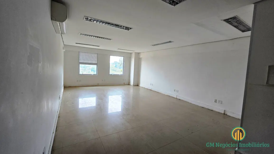 Foto 1 de Sala Comercial para alugar, 55m2 em Granja Viana, Cotia - SP