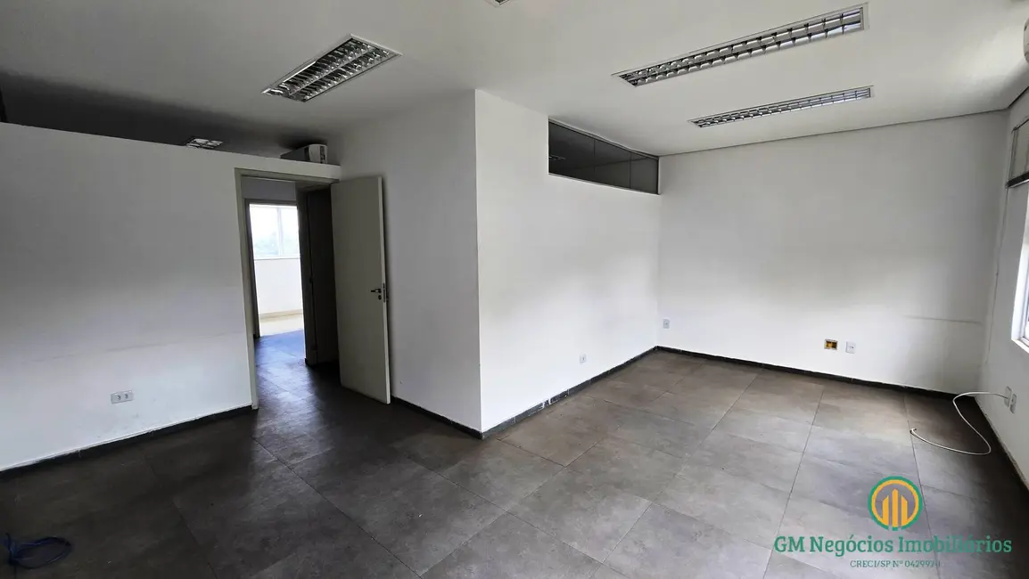 Foto 4 de Sala Comercial para alugar, 51m2 em Granja Viana, Cotia - SP
