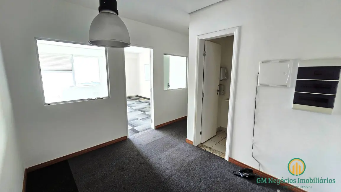 Foto 1 de Sala Comercial para alugar, 50m2 em Granja Viana, Cotia - SP