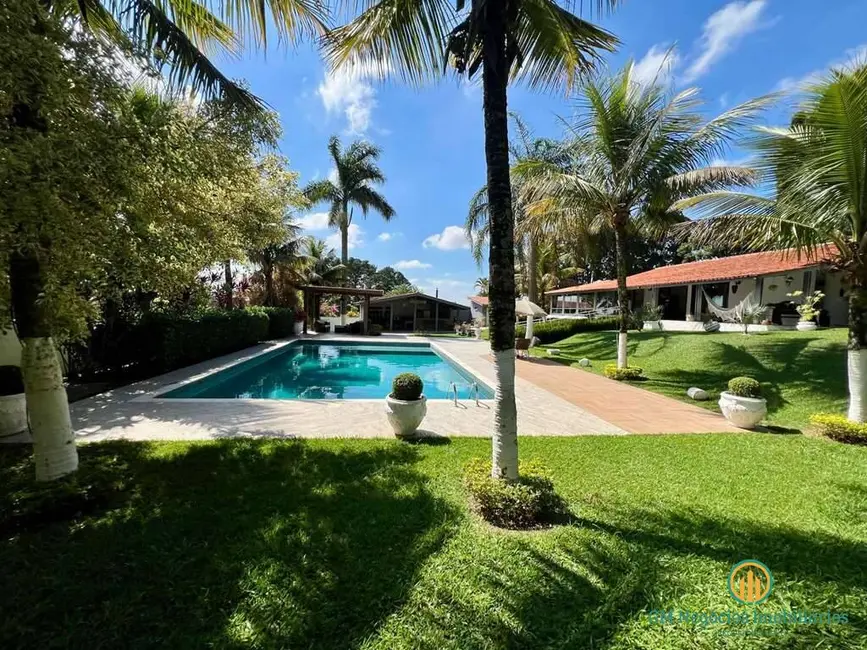 Casa de Condomínio com 6 quartos à venda, 619m2 em Chácara das Paineiras, Carapicuiba - SP - imagem 2 Foto 2 de Casa de Condomínio com 6 quartos à venda, 619m2 em Chácara das Paineiras, Carapicuiba - SP