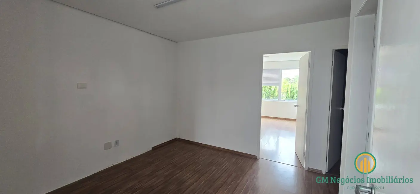 Sala Comercial para alugar, 50m2 em Granja Viana, Cotia - SP - imagem 2 Foto 2 de Sala Comercial para alugar, 50m2 em Granja Viana, Cotia - SP