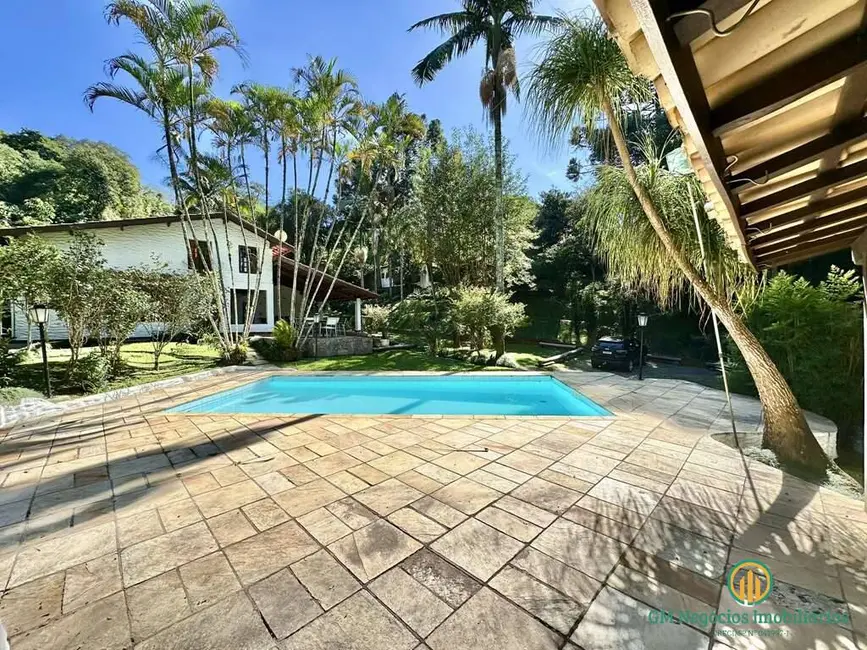Foto 27 de Casa de Condomínio com 3 quartos à venda e para alugar, 342m2 em Algarve, Cotia - SP