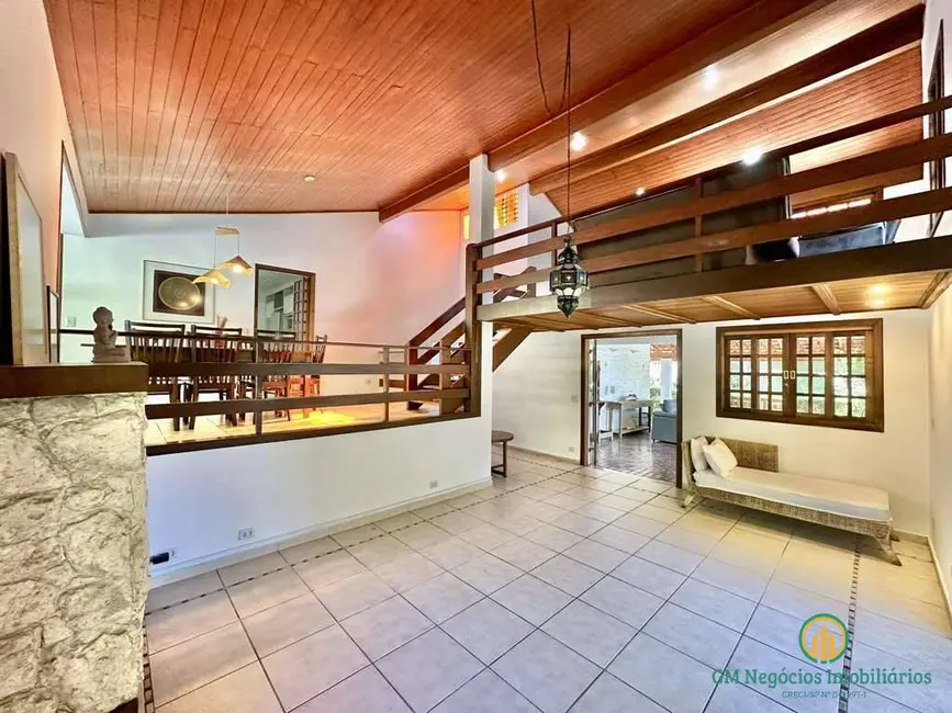Foto 13 de Casa de Condomínio com 3 quartos à venda e para alugar, 342m2 em Algarve, Cotia - SP