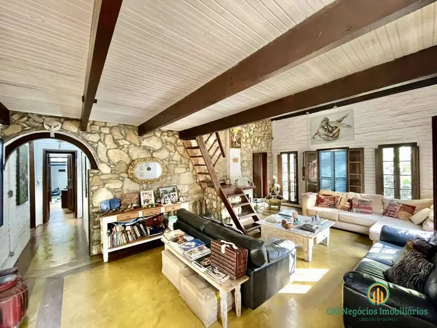 Foto 2 de Casa de Condomínio com 3 quartos à venda e para alugar, 441m2 em Moinho Velho, Embu Das Artes - SP