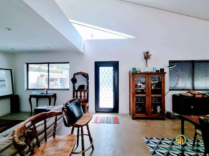 Foto 5 de Casa com 3 quartos à venda, 277m2 em Chácara Eliana, Cotia - SP