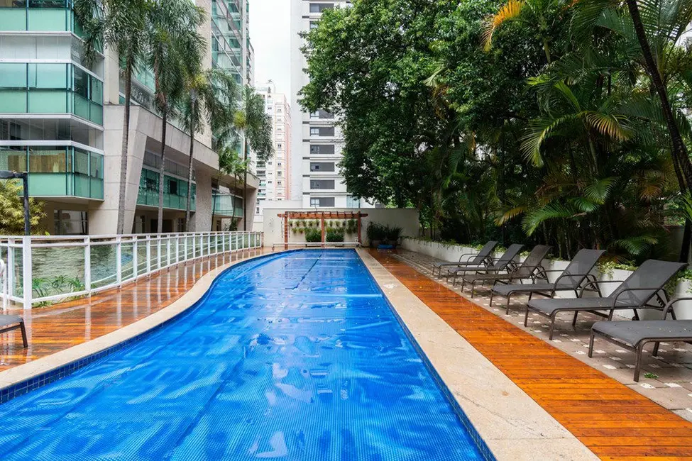 Apartamento com 3 quartos à venda, 204m2 em Indianópolis, São Paulo - SP - imagem 8 Foto 8 de Apartamento com 3 quartos à venda, 204m2 em Indianópolis, São Paulo - SP