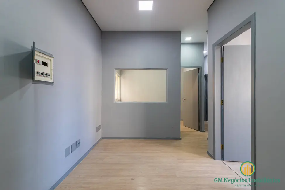 Sala Comercial para alugar, 49m2 em Vila Boa Vista, Barueri - SP - imagem 1 Foto 1 de Sala Comercial para alugar, 49m2 em Vila Boa Vista, Barueri - SP