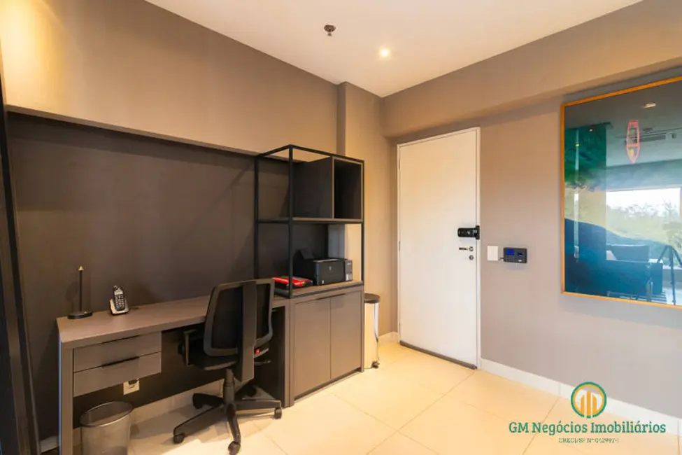 Foto 3 de Sala Comercial para alugar, 42m2 em Green Valley Alphaville, Barueri - SP