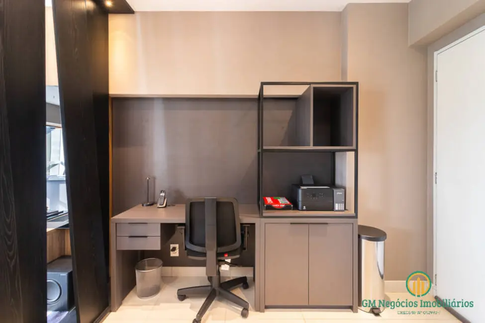 Foto 4 de Sala Comercial para alugar, 42m2 em Green Valley Alphaville, Barueri - SP