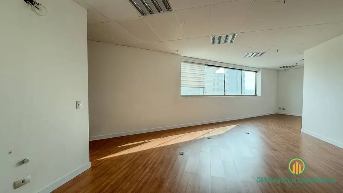 Sala Comercial para alugar, 59m2 em Barueri - SP - imagem 7 Foto 7 de Sala Comercial para alugar, 59m2 em Barueri - SP