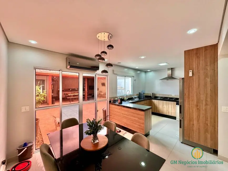 Foto 8 de Casa de Condomínio com 3 quartos à venda, 127m2 em Jardim Pioneiro, Cotia - SP