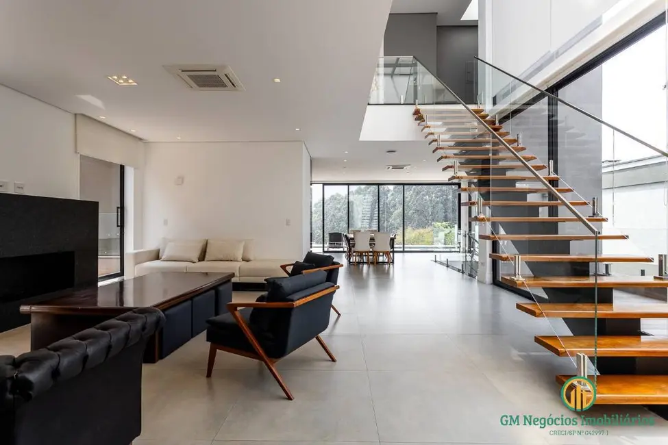 Casa de Condomínio com 4 quartos à venda, 620m2 em Centro Comercial Jubran, Barueri - SP - imagem 1 Foto 1 de Casa de Condomínio com 4 quartos à venda, 620m2 em Centro Comercial Jubran, Barueri - SP