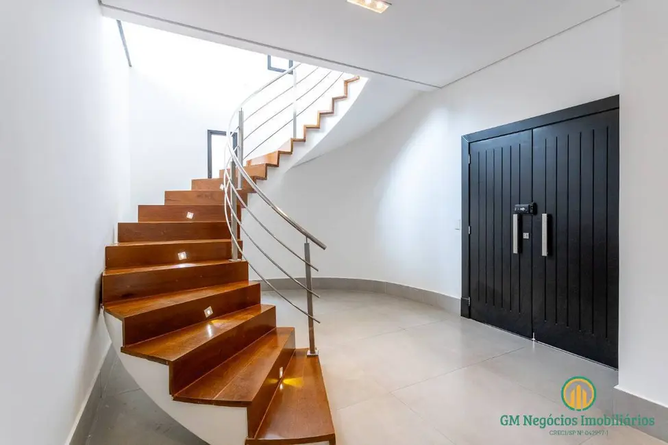 Casa de Condomínio com 4 quartos à venda, 620m2 em Centro Comercial Jubran, Barueri - SP - imagem 3 Foto 3 de Casa de Condomínio com 4 quartos à venda, 620m2 em Centro Comercial Jubran, Barueri - SP