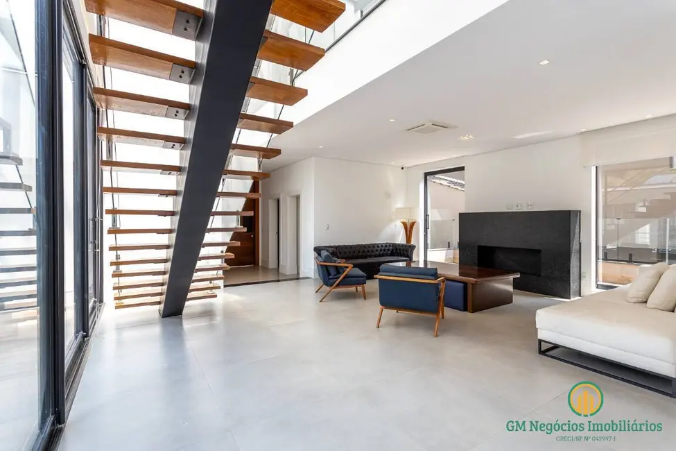 Casa de Condomínio com 4 quartos à venda, 620m2 em Centro Comercial Jubran, Barueri - SP - imagem 2 Foto 2 de Casa de Condomínio com 4 quartos à venda, 620m2 em Centro Comercial Jubran, Barueri - SP