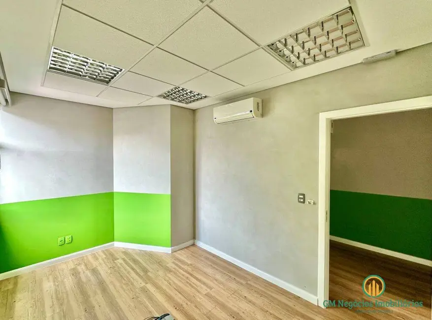 Foto 2 de Sala Comercial à venda, 53m2 em Granja Viana, Cotia - SP
