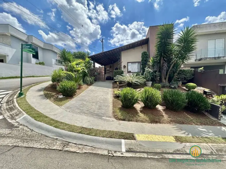 Foto 1 de Casa de Condomínio com 2 quartos à venda, 259m2 em Pitas, Cotia - SP