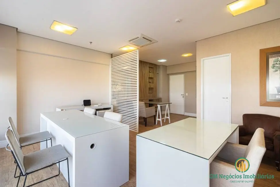 Foto 4 de Sala Comercial para alugar, 40m2 em Green Valley Alphaville, Barueri - SP