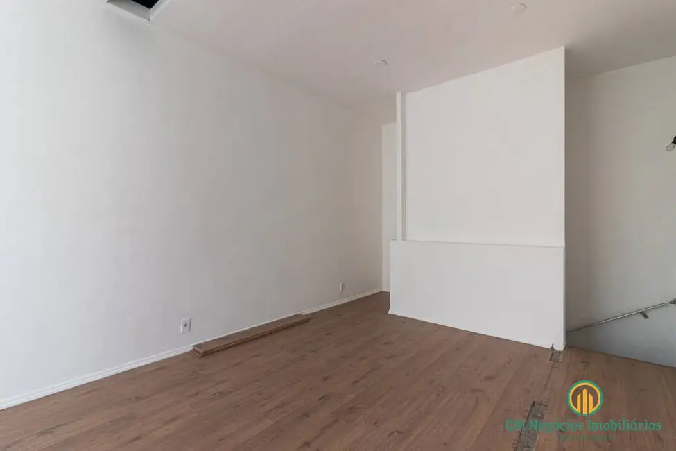 Foto 3 de Sala Comercial para alugar, 32m2 em Condomínio Centro Comercial Alphaville, Barueri - SP