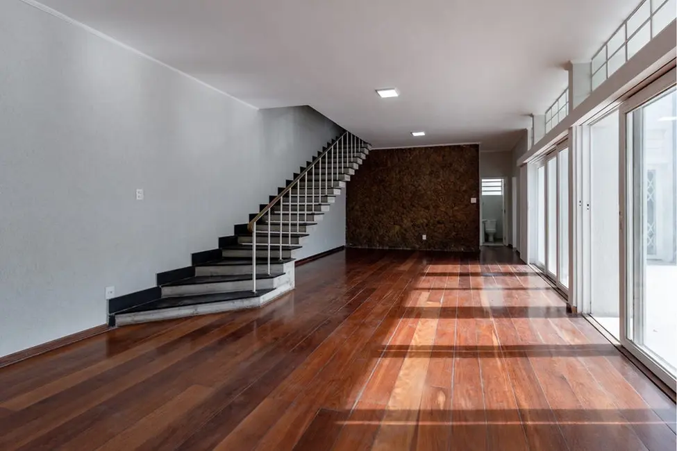 Sala Comercial à venda, 582m2 em Chácara Santo Antônio (Zona Sul), São Paulo - SP - imagem 1 Foto 1 de Sala Comercial à venda, 582m2 em Chácara Santo Antônio (Zona Sul), São Paulo - SP