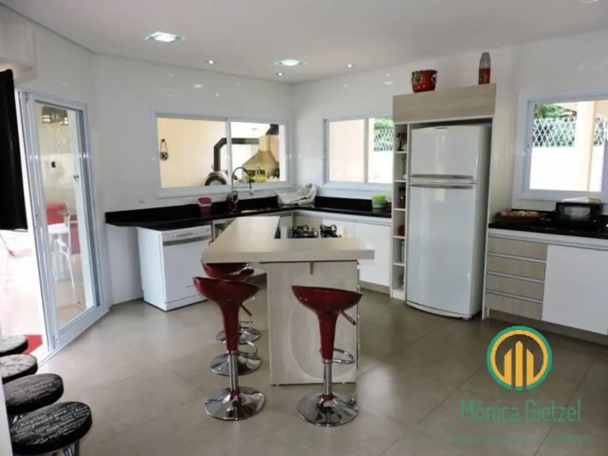 Foto 16 de Casa de Condomínio com 4 quartos à venda, 620m2 em Chácara das Paineiras, Carapicuiba - SP