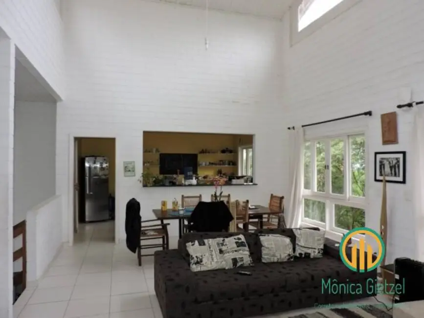 Foto 2 de Casa de Condomínio com 4 quartos à venda, 205m2 em Jardim Indaiá, Embu Das Artes - SP
