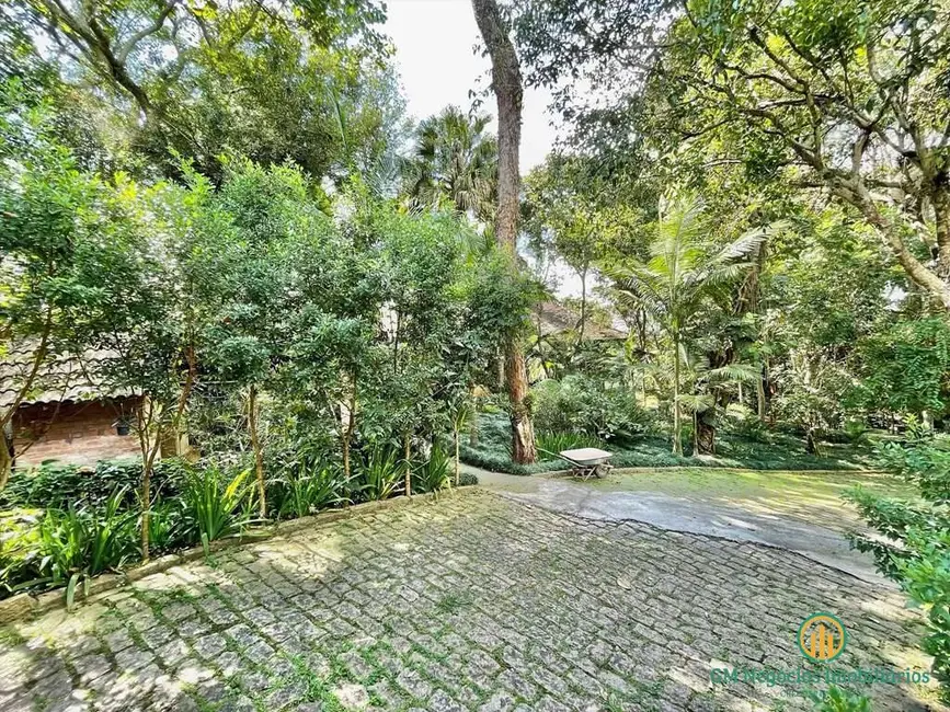 Casa de Condomínio com 3 quartos à venda, 3316m2 em Granja Viana, Carapicuiba - SP - imagem 4 Foto 4 de Casa de Condomínio com 3 quartos à venda, 3316m2 em Granja Viana, Carapicuiba - SP