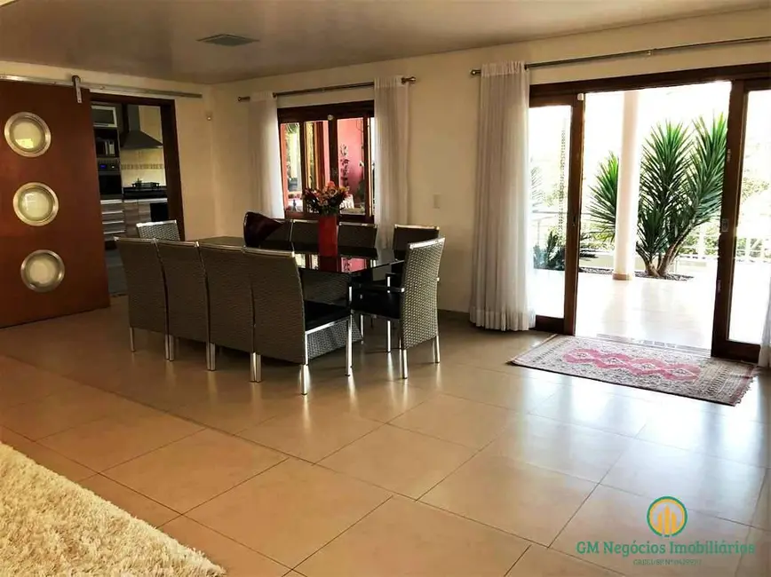 Casa com 5 quartos à venda e para alugar, 890m2 em Granja Viana, Carapicuiba - SP - imagem 8 Foto 8 de Casa com 5 quartos à venda e para alugar, 890m2 em Granja Viana, Carapicuiba - SP