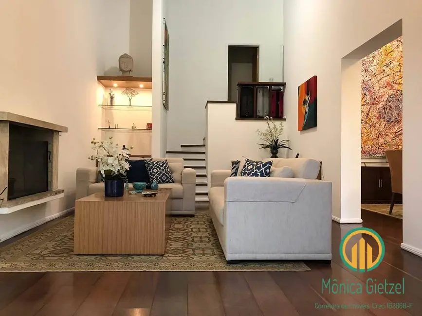 Casa de Condomínio com 3 quartos à venda, 243m2 em Granja Viana, Cotia - SP - imagem 3 Foto 3 de Casa de Condomínio com 3 quartos à venda, 243m2 em Granja Viana, Cotia - SP