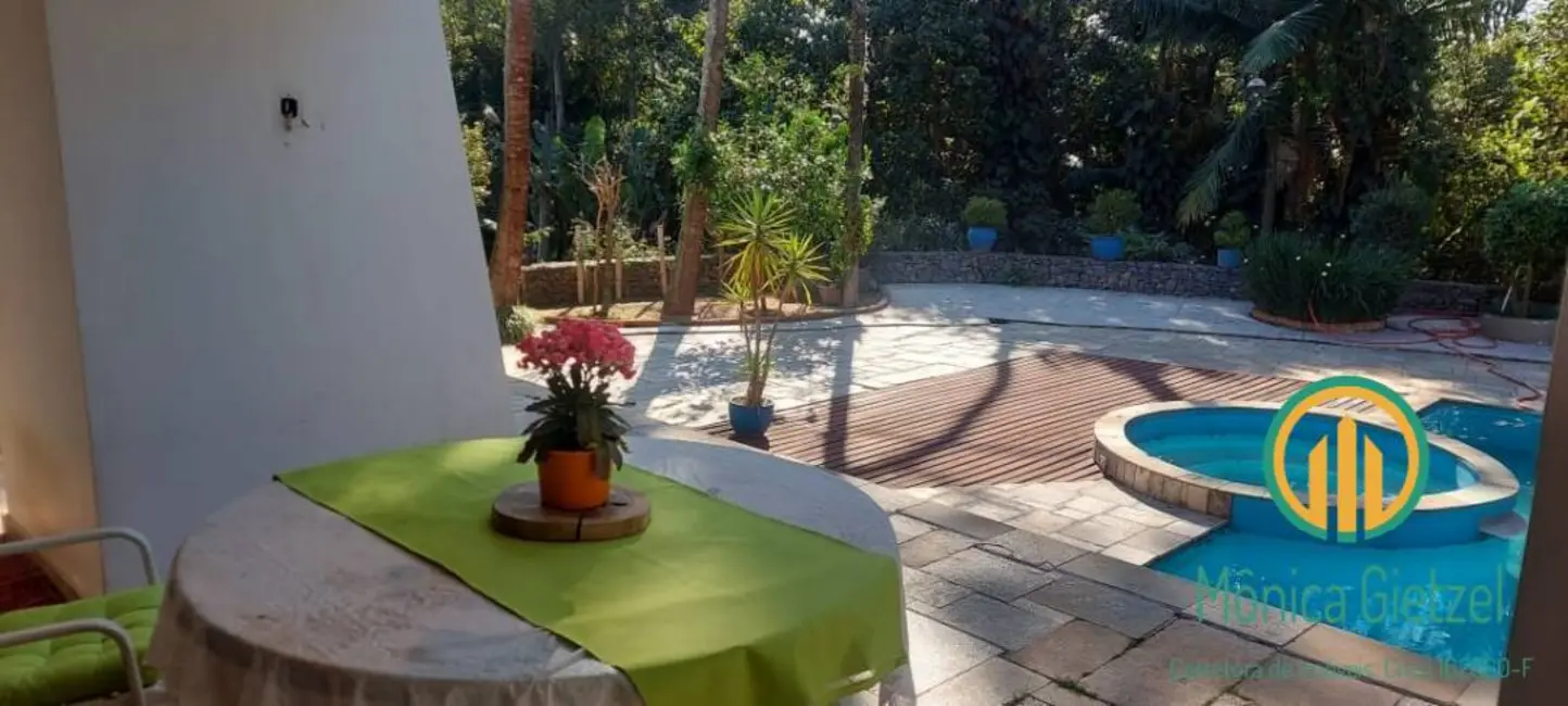 Casa com 5 quartos à venda, 1490m2 em Granja Viana, Cotia - SP - imagem 4 Foto 4 de Casa com 5 quartos à venda, 1490m2 em Granja Viana, Cotia - SP