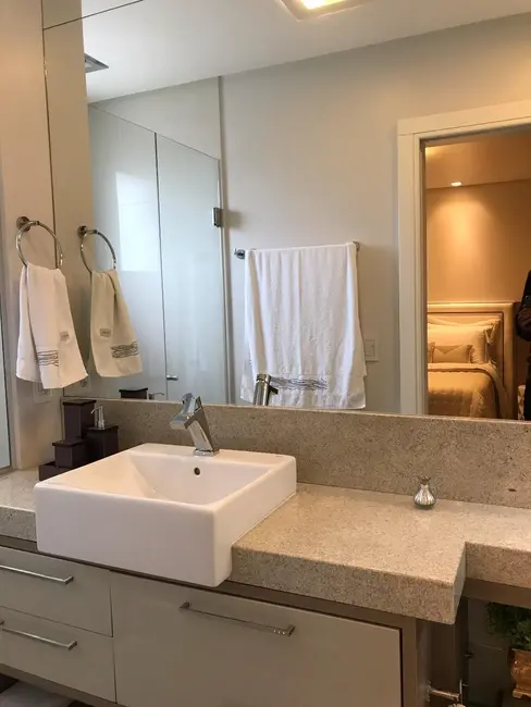 Apartamento com 4 quartos à venda, 236010m2 em Centro, Balneario Camboriu - SC - imagem 9 Foto 9 de Apartamento com 4 quartos à venda, 236010m2 em Centro, Balneario Camboriu - SC