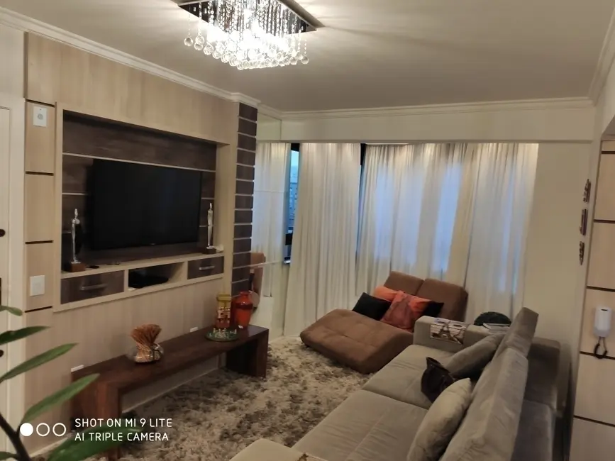 Apartamento com 3 quartos à venda, 132m2 em Centro, Balneario Camboriu - SC - imagem 6 Foto 6 de Apartamento com 3 quartos à venda, 132m2 em Centro, Balneario Camboriu - SC