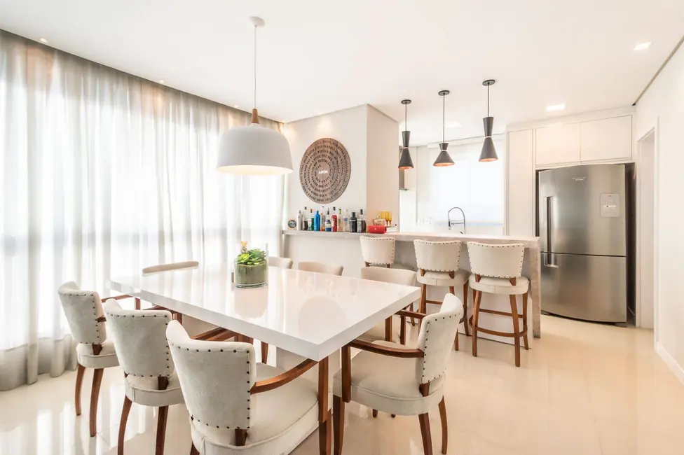 Apartamento com 3 quartos à venda, 105m2 em Centro, Balneario Camboriu - SC - imagem 8 Foto 8 de Apartamento com 3 quartos à venda, 105m2 em Centro, Balneario Camboriu - SC