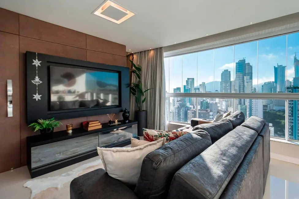 Apartamento com 3 quartos à venda, 105m2 em Centro, Balneario Camboriu - SC - imagem 5 Foto 5 de Apartamento com 3 quartos à venda, 105m2 em Centro, Balneario Camboriu - SC