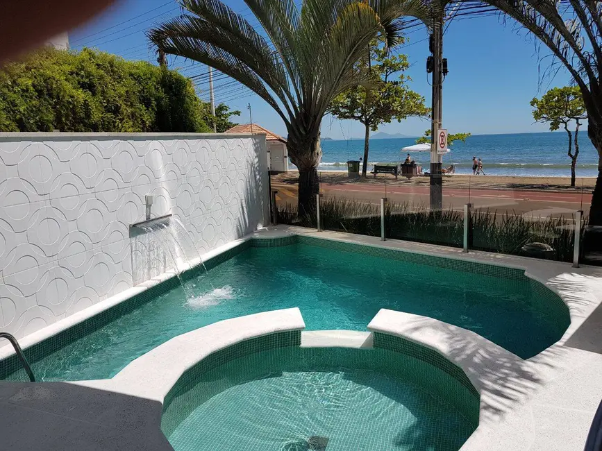 Foto 2 de Apartamento com 3 quartos à venda, 110m2 em Centro, Balneario Camboriu - SC