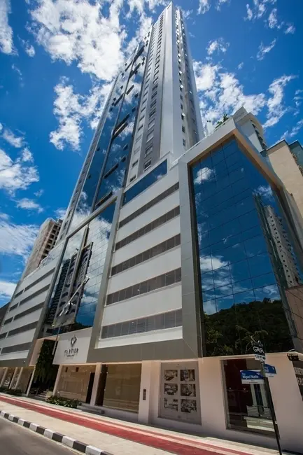 Foto 3 de Apartamento com 4 quartos à venda, 142m2 em Centro, Balneario Camboriu - SC