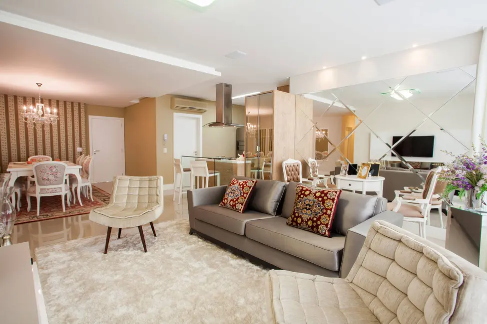 Foto 1 de Apartamento com 3 quartos à venda, 137m2 em Centro, Balneario Camboriu - SC