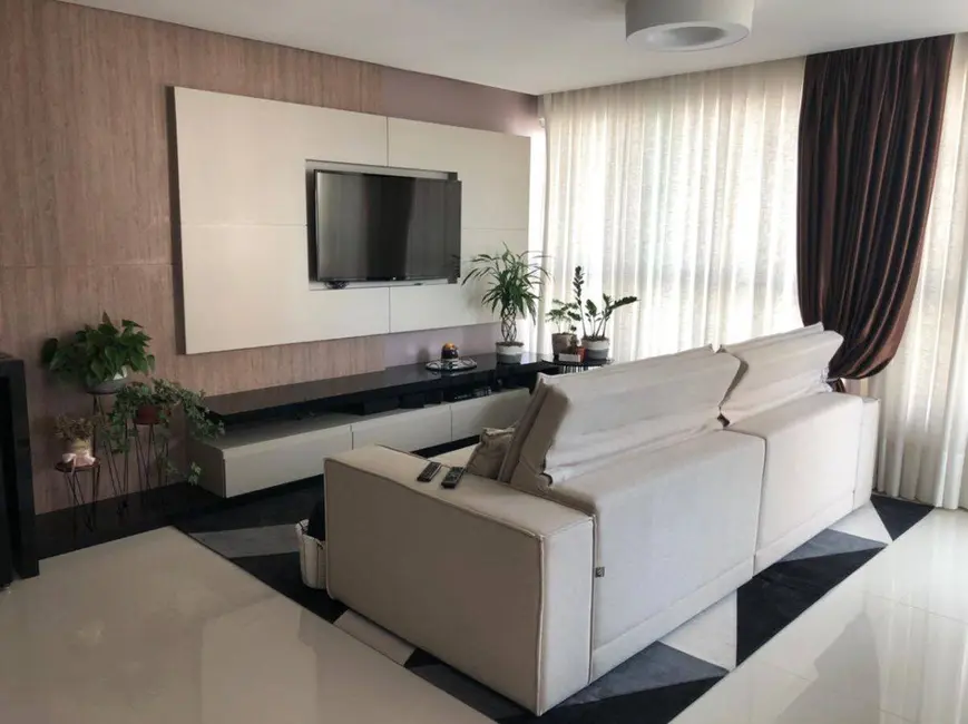 Foto 4 de Apartamento com 3 quartos à venda, 126m2 em Centro, Balneario Camboriu - SC