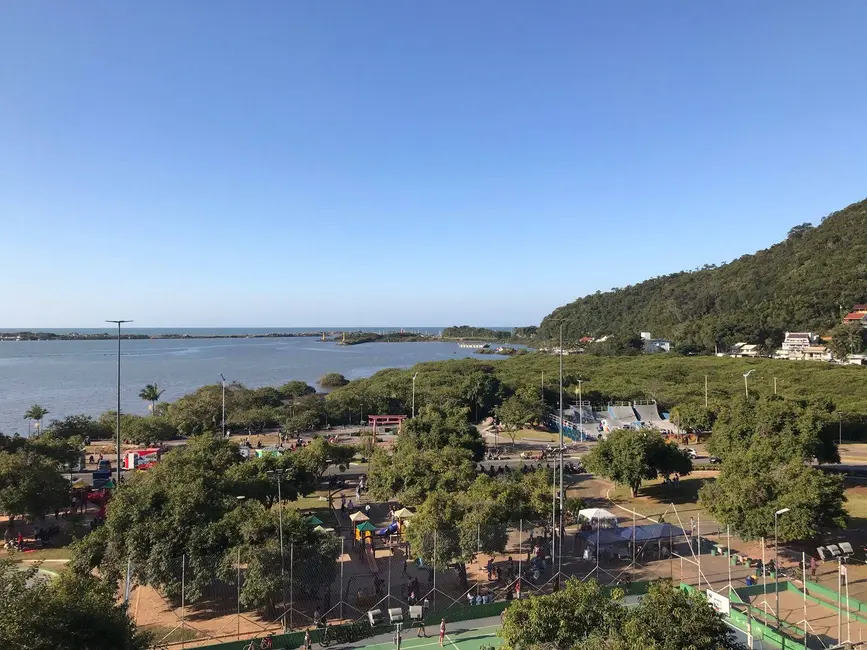 Foto 3 de Apartamento com 3 quartos à venda, 236m2 em Fazenda, Itajai - SC