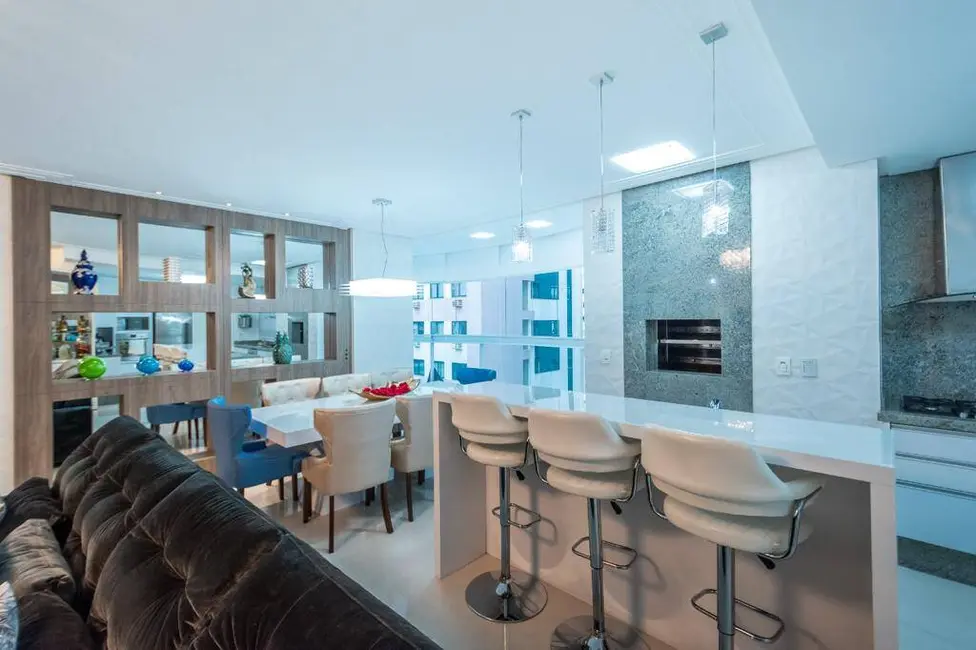 Foto 3 de Apartamento com 3 quartos à venda, 133m2 em Centro, Balneario Camboriu - SC