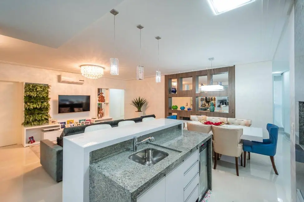 Foto 4 de Apartamento com 3 quartos à venda, 133m2 em Centro, Balneario Camboriu - SC