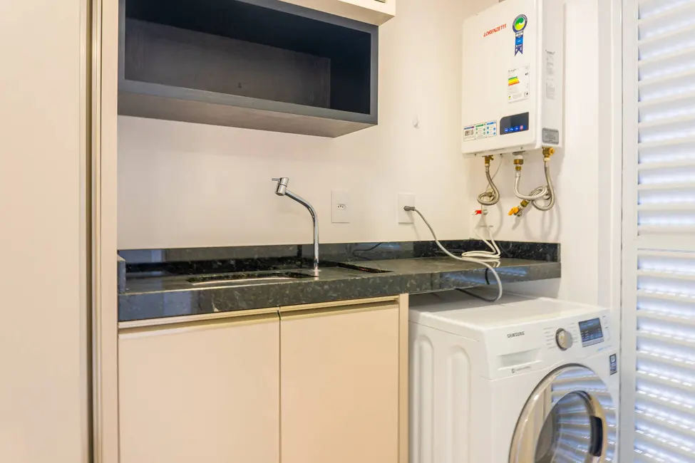 Apartamento com 3 quartos à venda, 157m2 em Centro, Balneario Camboriu - SC - imagem 6 Foto 6 de Apartamento com 3 quartos à venda, 157m2 em Centro, Balneario Camboriu - SC