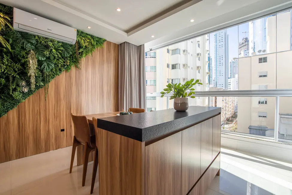 Apartamento com 3 quartos à venda, 137m2 em Centro, Balneario Camboriu - SC - imagem 7 Foto 7 de Apartamento com 3 quartos à venda, 137m2 em Centro, Balneario Camboriu - SC