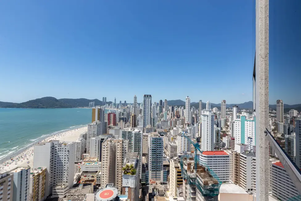 Apartamento com 4 quartos à venda, 183m2 em Centro, Balneario Camboriu - SC - imagem 6 Foto 6 de Apartamento com 4 quartos à venda, 183m2 em Centro, Balneario Camboriu - SC